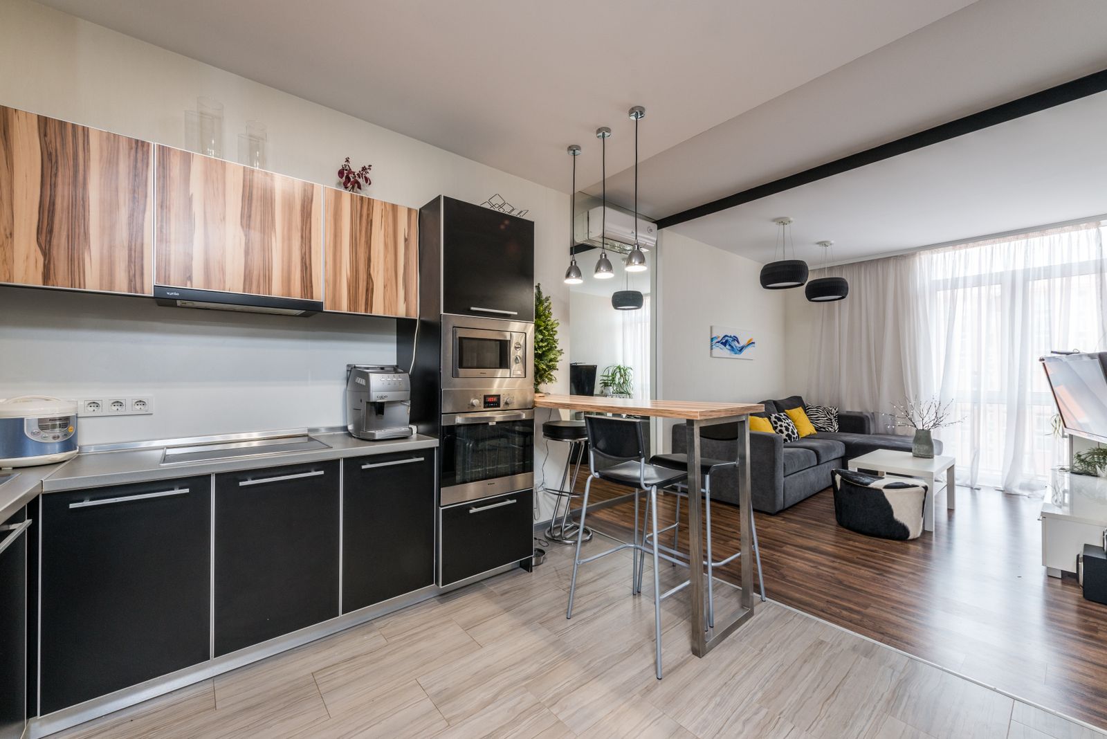 Studio living space, Chandler, 2019 build